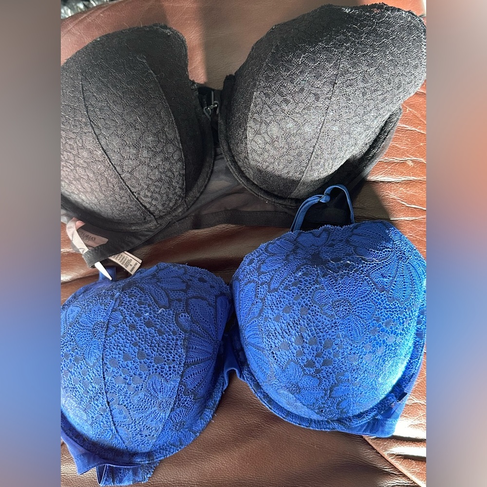 Victoria’s Secret bras